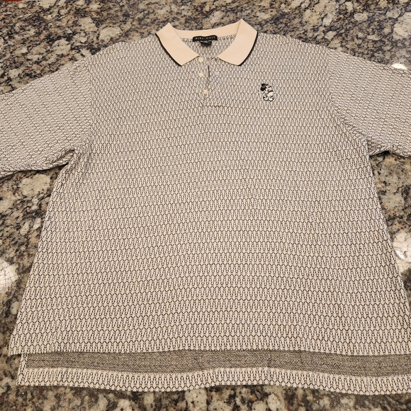 Nike Golf Mickey Mouse Men's Black and Grey Polo Shirt With Embroidered Logo - Picture 2 of 7